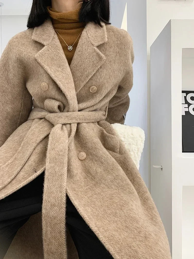 Myth | Women's Double-Breasted Wool Coat for Fall and Winter