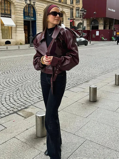 Solara Luxe - Stylish Women's Leather Jacket | Tailored Cropped Jacket in Premium Genuine Leather