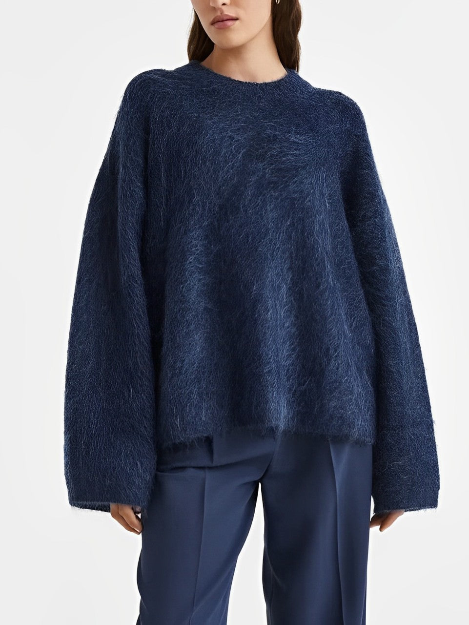 Molira | Relaxed Fit Long Velvet Sweater