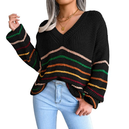 CozyStripe | White cuddly striped sweater with a retro look